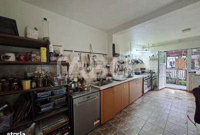 Casă cu 4 camere cu Teren 1091 Mp în Voineasa - 2