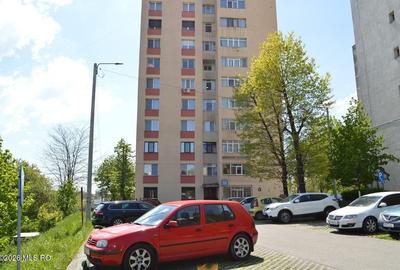Apartament cu 3 camere circular în Craiovei - 1