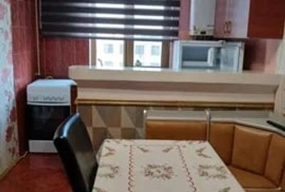 Garsoniera, etajul 3/4, zona Podu Ros - 3