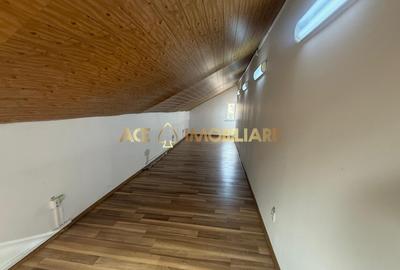 Casă individuală cu 9 camere cu Canalizare în Vitan - 14