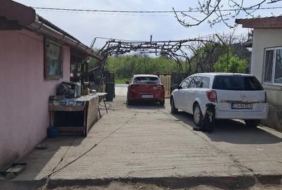 Casă cu 3 camere cu Teren 1500 Mp în Dâmbovița - 1