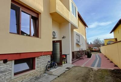 Apartament la casa de vanzare - 7 camere | 170 mp | Strada Lupeni - 4