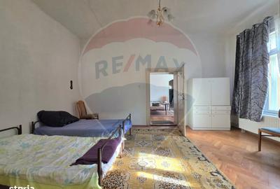 Casă cu 4 camere cu Teren 332 Mp în Ultracentral - 4