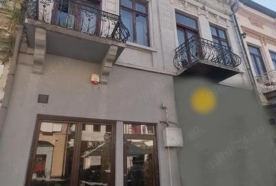Casă cu 6 camere în Central - 1