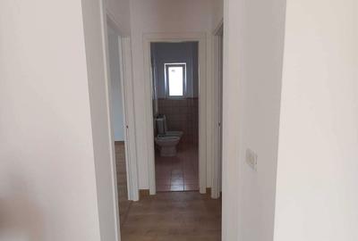 Apartament cu 3 camere decomandat în Bucov - 15