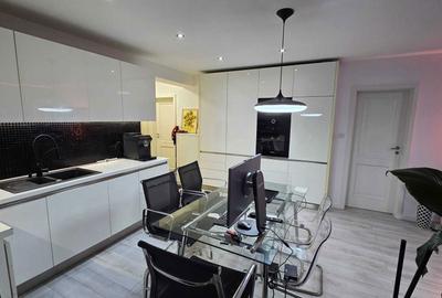 Apartament cu 3 camere decomandat în Giulești - 7