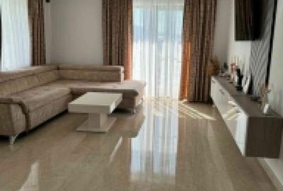 Apartament cu 3 camere în Central - 2