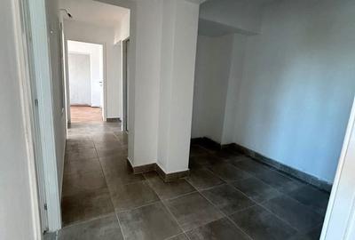 Apartament cu 3 camere decomandat în Central - 2