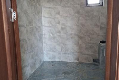 Casă cu 2 camere cu Teren 240 Mp în Central - 4