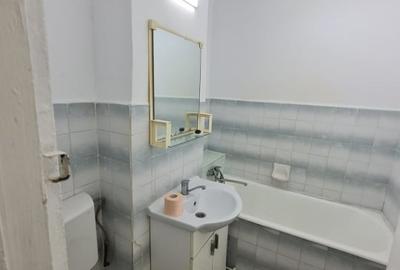 Apartament cu 2 camere decomandat în Milcov
