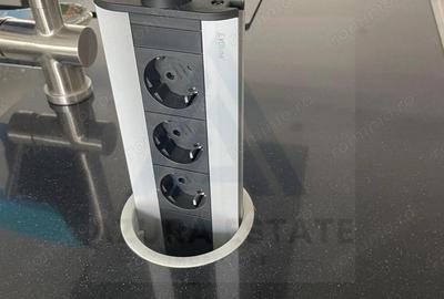 Casă cu 4 camere cu Canalizare în Central - 2