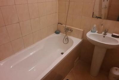 Apartament cu 3 camere decomandat în Central - 2