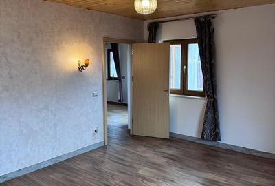 Casă cu 4 camere în Chiscani - 4