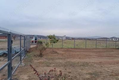 Teren de 821 mp, în Alparea - 3