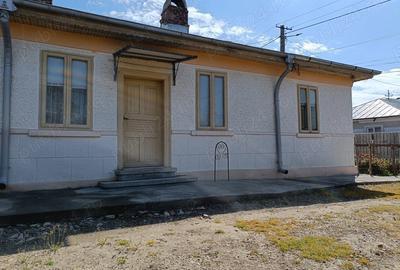 Casă cu 5 camere în Ciorăști - 3