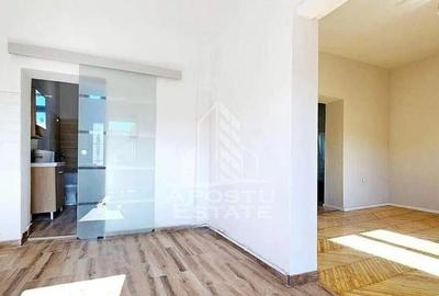 Apartament cu 2 camere semidecomandat în Central