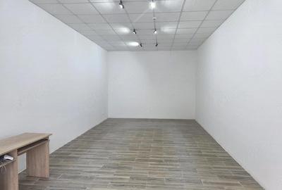 Spațiu comercial, de 40 mp, în Central - 2