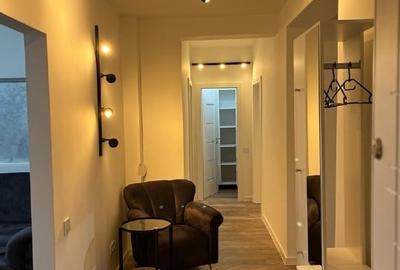 Apartament cu 4 camere decomandat în 1 Mai - 2
