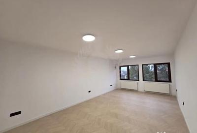 Spațiu comercial, de 200 mp, în Ultracentral - 7