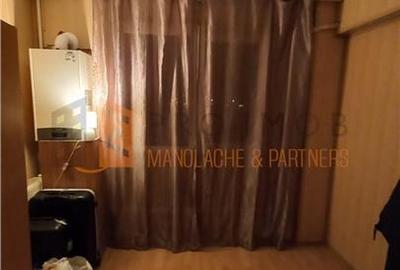 Apartament cu 2 camere semidecomandat, mobilat în Micro 3 - 5