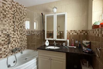 Casă individuală cu 7 camere cu Teren 500 Mp în Copou - 3