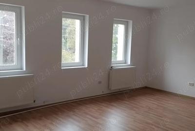 De inchiriat spatiu birouri cabinete Pitesti-centru - 2