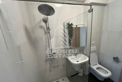 Apartament cu 3 camere semidecomandat, mobilat în Central - 15