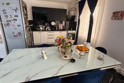 Casă cu 4 camere în Central - 1