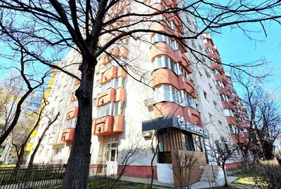 Apartament cu 3 camere decomandat, mobilat în 13 Septembrie - 20
