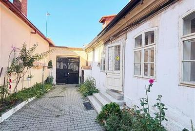 Casă individuală cu 2 camere cu Canalizare în Centrul Istoric - 16