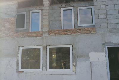 Casa cu teren la Versesti com Girov - 1