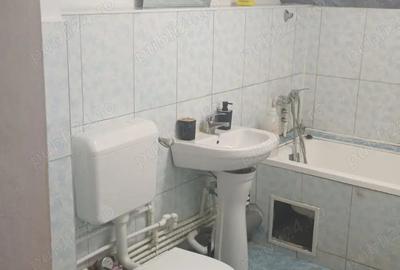 Inchiriez apartament doua camere semidecomandat - 5