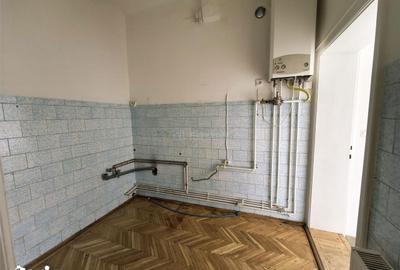 Casă cu 4 camere cu Canalizare în Ultracentral - 9