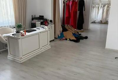 Casă cu 6 camere cu Canalizare în Moșilor - 4