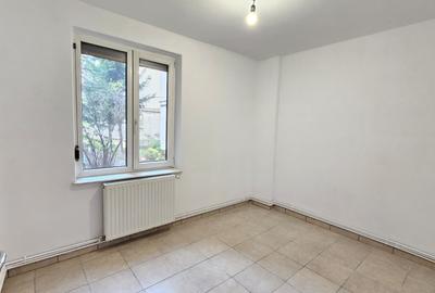 Spatiu comercial Centrul Civic -AFI ,acces stradal,1100 Euro - 10