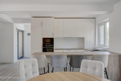 Duplex cu 4 camere cu Canalizare în Niculești - 9