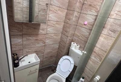 Apartament cu 6 camere semidecomandat în Central
