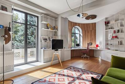 Casă individuală cu 14 camere cu Canalizare în Capitale - 1