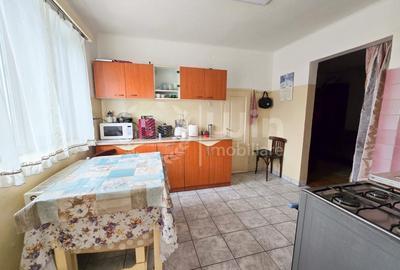 Casă individuală cu 6 camere cu Canalizare în Dâmbul Rotund - 7