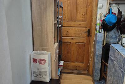 Apartament cu 2 camere decomandat în Titan - 3