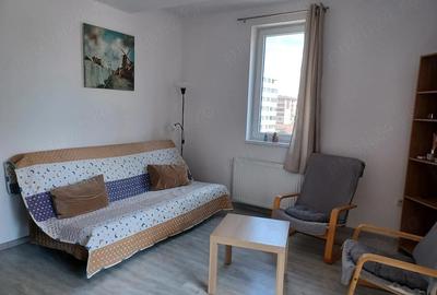 Apartament cu 2 camere decomandat în Roșu