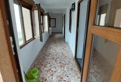 Casa de vanzare buna pentru locuit - 2