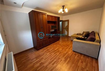 Apartament cu 3 camere decomandat, mobilat în 9 Mai