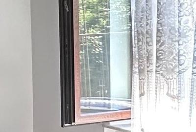 Apartament cu 3 camere în Romană