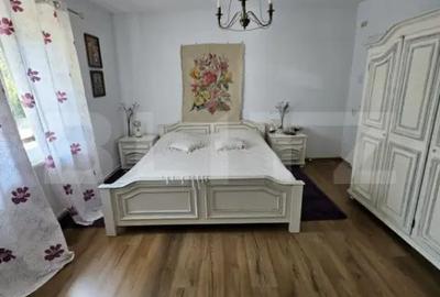 Casă cu 4 camere cu Teren 4435 Mp în Central - 3
