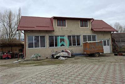 Casă cu 6 camere cu Teren 2400 Mp în Bartolomeu - 2