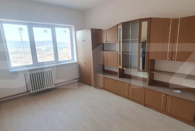 Apartament 3 camere, 80 mp, balcon inchis, Blaj