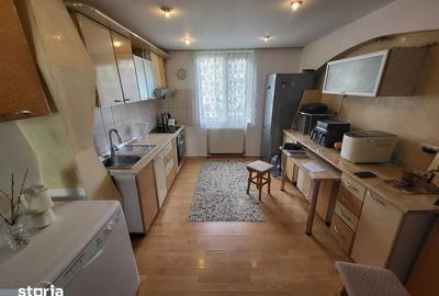 Casă cu 4 camere cu Teren 222 Mp în Central
