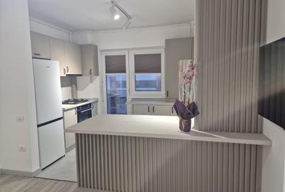 Apartament cu 2 camere semidecomandat, mobilat în Central