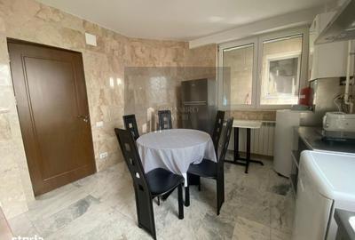 Apartament cu 5 camere, mobilat în Unirii